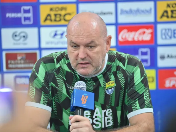 Bojan Ungkap Resep Persib Bisa Comeback vs Semen Padang