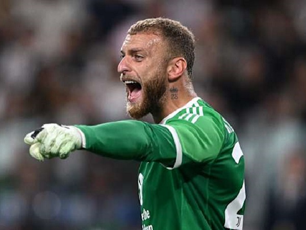 Juventus Terancam Kehilangan Michele Di Gregorio ke Man City