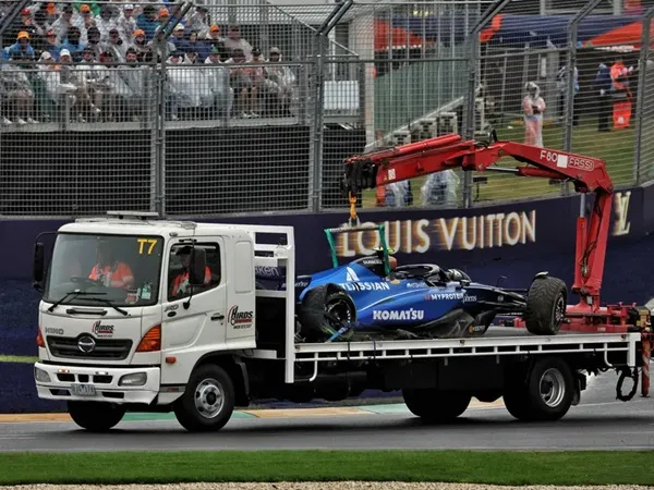 Carlos Sainz Jelaskan Penyebab Kecelakaannya di GP Australia