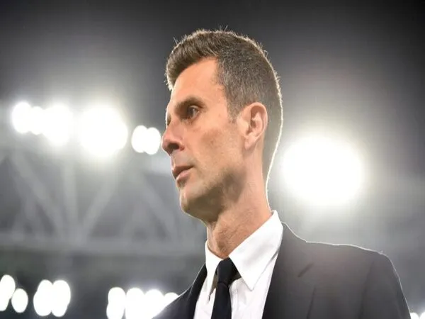 Salah satu legenda Juventus meminta manajemen Bianconeri untuk tetap mempertahankan pelatih Thiago Motta setidaknya hingga musim 2024/25 berakhir / via Getty Images