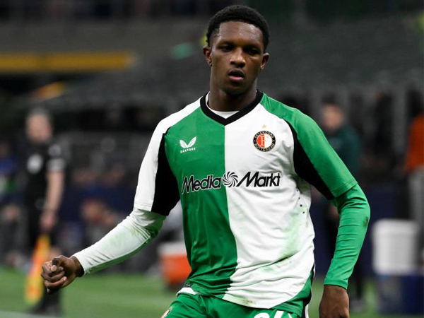 Saingi Liverpool, Barcelona Juga Inginkan Givairo Read