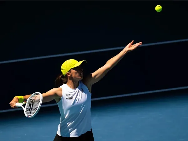 Jumpa Di Miami, Iga Swiatek Pertahankan Dominasi Atas Caroline Garcia