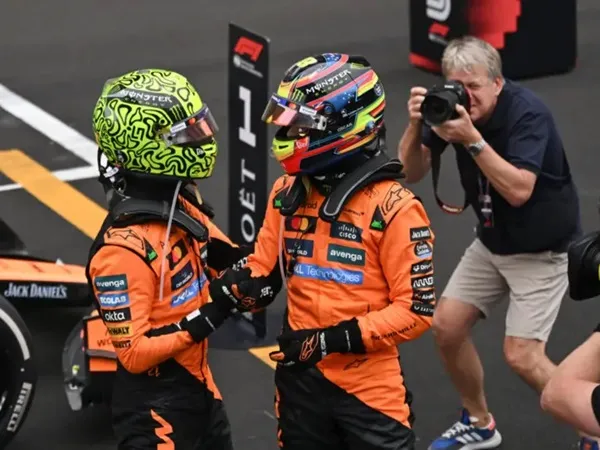Hasil Race F1 GP China: Piastri Pimpin Dominasi McLaren