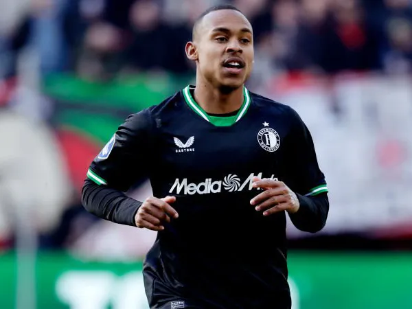 Napoli Siap Bersaing dengan Newcastle Demi Dapatkan Igor Paixao