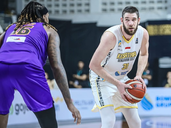 William Artino Tentukan Kemenangan Kesatria Atas Tangerang Hawks