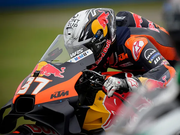 Pit Beirer tahu RC-16 harus segera dibenahi.