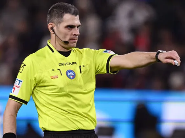 Simone Sozza Pimpin Laga Napoli vs Milan, Ini Daftar Wasit Serie A GW30