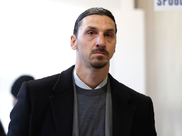 Arsenal Disarankan Rekrut Zlatan Ibrahimovic untuk Gantikan Edu