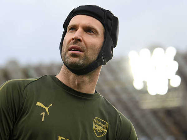 Jean-Philippe Mateta Akan Kenakan Helm Pelindung Mirip Petr Cech