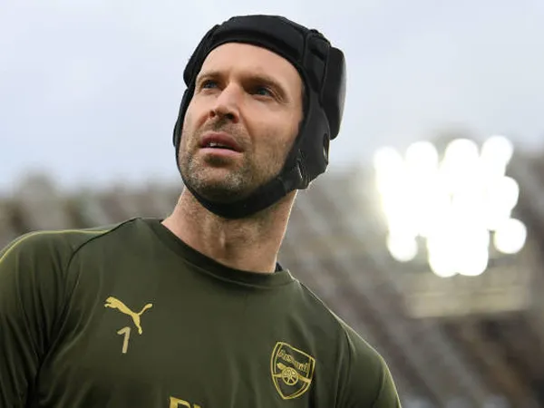 Jean-Philippe Mateta Akan Kenakan Helm Pelindung Mirip Petr Cech