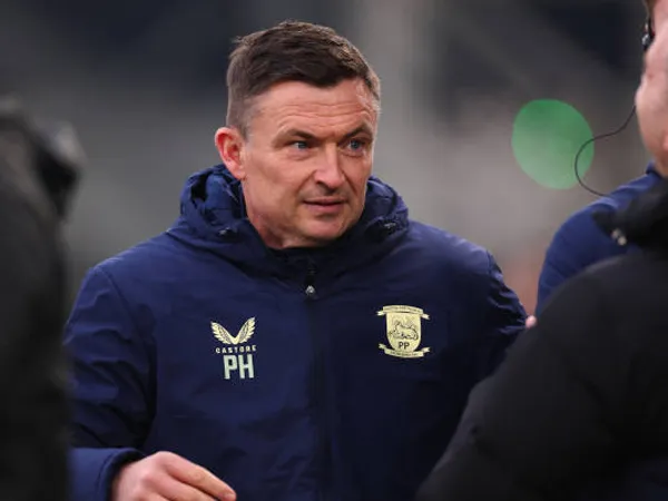 Paul Heckingbottom Janji Preston Hadapi Aston Villa dengan Semangat Tinggi
