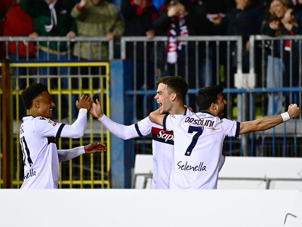 Bologna Jejakkan Satu Kaki di Final Coppa Italia