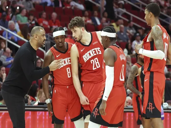 Rockets Tembus Babak Playoff Usai Amankan Mahkota Divisi Barat Daya