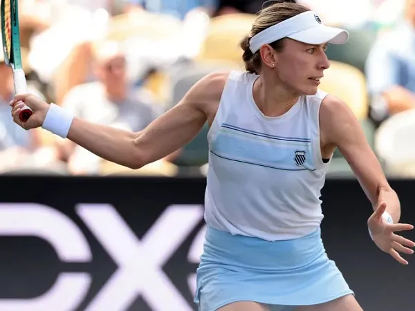 Ekaterina Alexandrova Meluncur Ke Semifinal Kedua Di Charleston