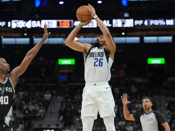 Spencer Dinwiddie tak ingin fans Mavericks terus mengeluhkan trade Doncic.