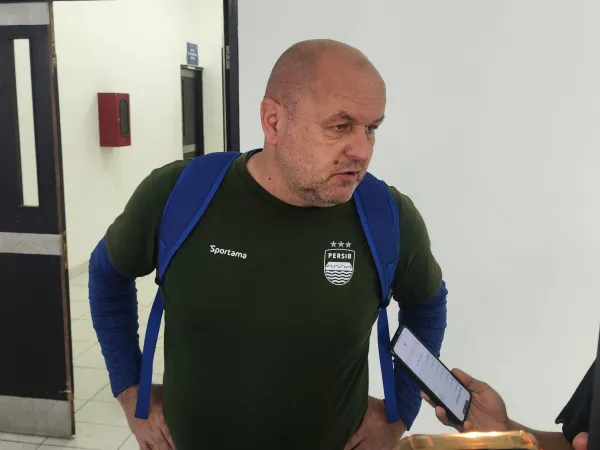 Pelatih Persib, Bojan Hodak