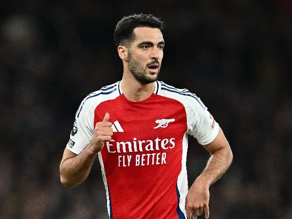 Gelandang Arsenal, Mikel Merino