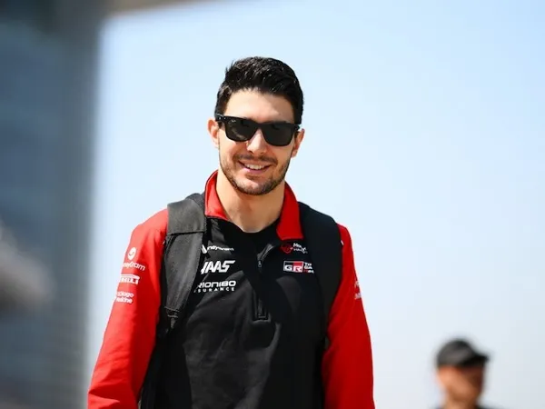 Ayao Komatsu Senang Haas Bisa Diperkuat Esteban Ocon