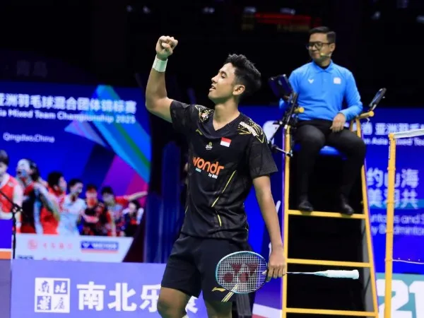 Sikat Weng Hongyang, Alwi Farhan Pijak 16 Besar Kejuaraan Asia 2025