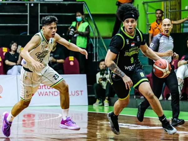 Borneo Hornbills Secara Dramatis Kalahkan Pacific Caesar