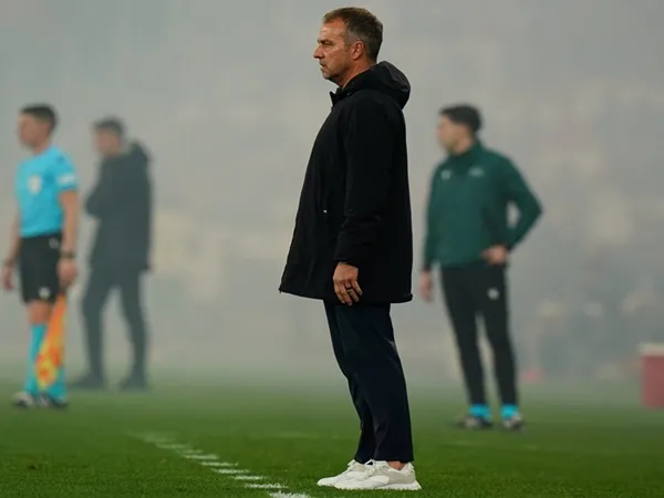 Hansi Flick Berpeluang Menyamai Rekor Frank Rijkaard