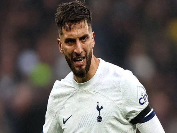 Barcelona Saingi Atletico Madrid Dalam Perburuan Gelandang Tottenham