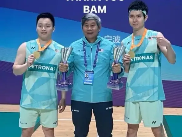 Sihir Coach Naga Api Herry IP Bawa Aaron/Wooi Yik Juara Asia