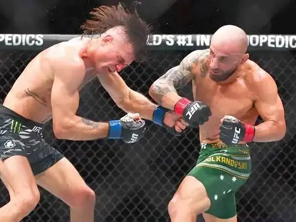 Alexander Volkanovski Rebut Kembali Gelar Juara Kelas Bulu Di UFC 314