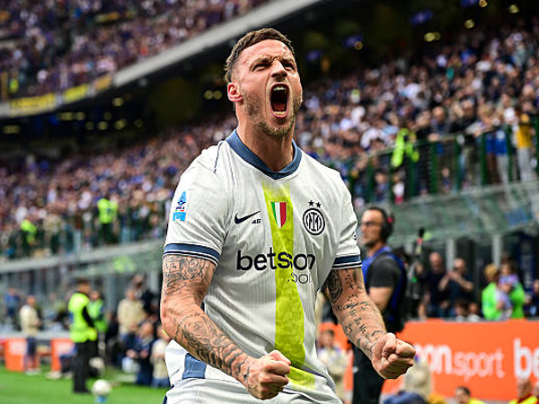 Julio Cesar: Marko Arnautovic Pernah Berkata Lebih Kuat Dari Ibrahimovic