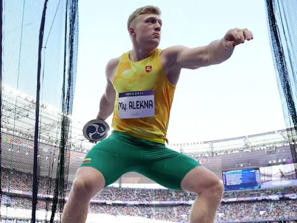 Mykolas Alekna meraih perak Olimpiade di Paris 2024, nyaris meraih emas dengan selisih hanya tiga sentimeter. (Foto: AFP)