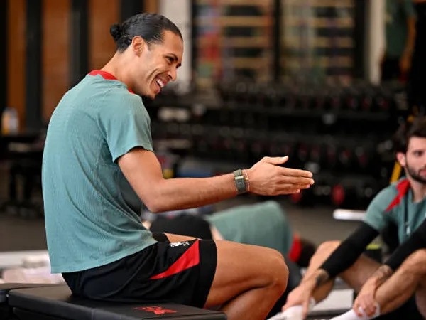Virgil van Dijk Beri Petunjuk Terkait Kontrak Barunya di Liverpool