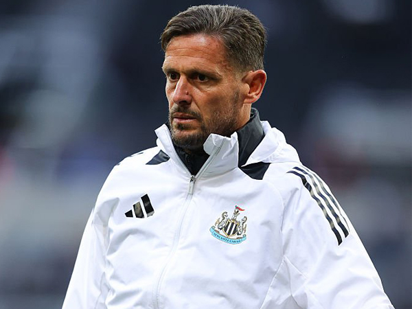 Jason Tindall Bahas Peluang Newcastle Lolos ke Liga Champions