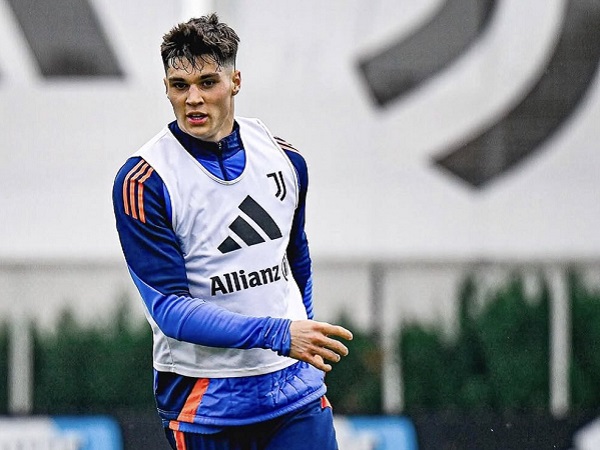 Juventus Berharap Vasilije Adzic Jadi Kunci Perekrutan Striker Lecce