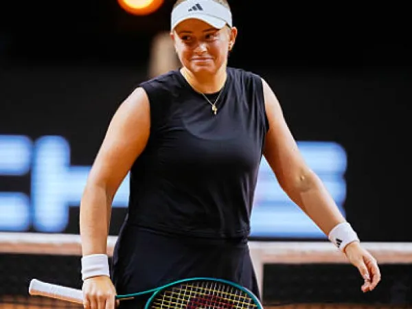 Emma Navarro Tertunduk Lesu, Jelena Ostapenko Tembus Perempatfinal Di Stuttgart