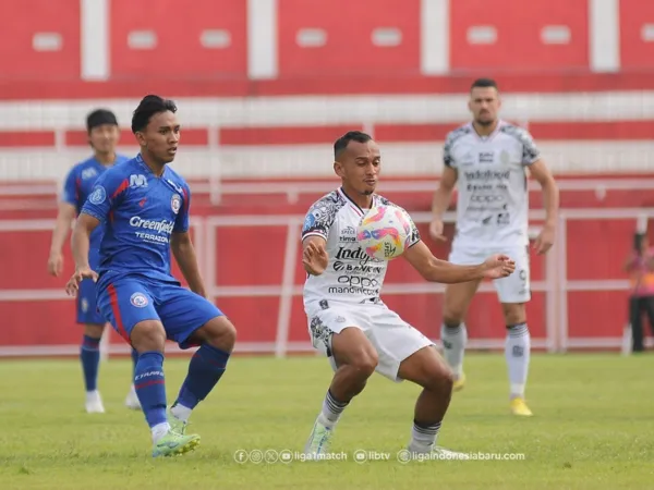 Irfan Jaya bertekad mengalahkan Persib selaku pemuncak klasemen