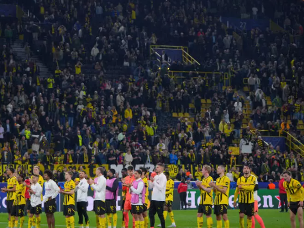 Borussia Dortmund Terancam Ulang Sejarah Buruk, Sule: Kami Gak Konsisten!