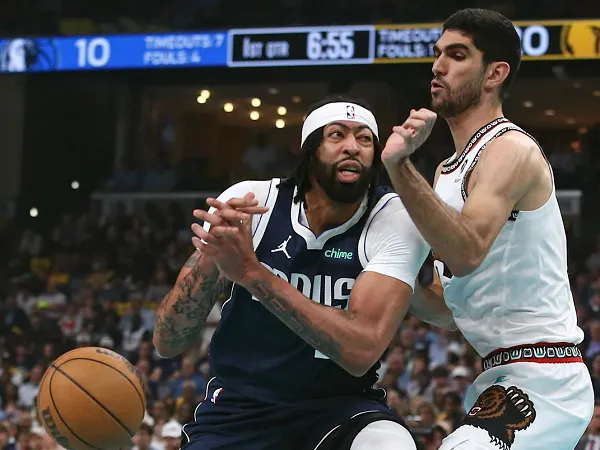 Anthony Davis mengaku sudah berjuang maksimal lawan Memphis Grizzlies.