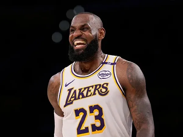 LeBron James Ungkap Penyebab Kekalahan Telak Lakers