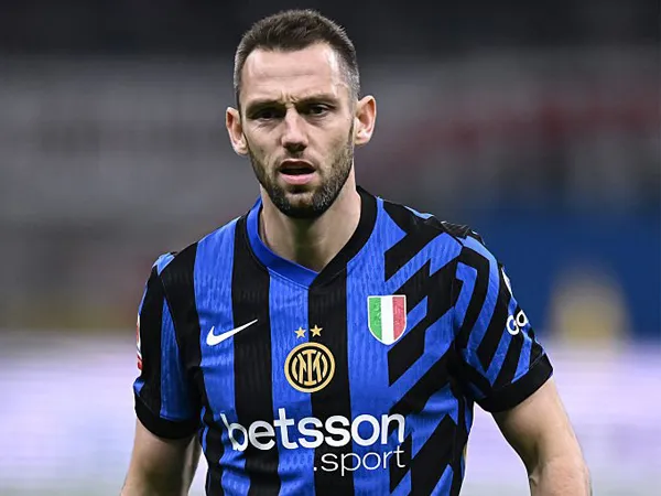Lupakan Milan, Stefan De Vrij Minta Inter Move On
