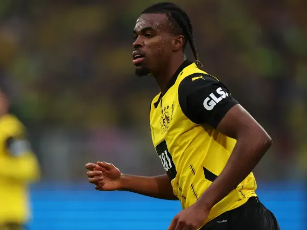Dortmund Ingin Perpanjang Masa Peminjaman Carney Chukwuemeka