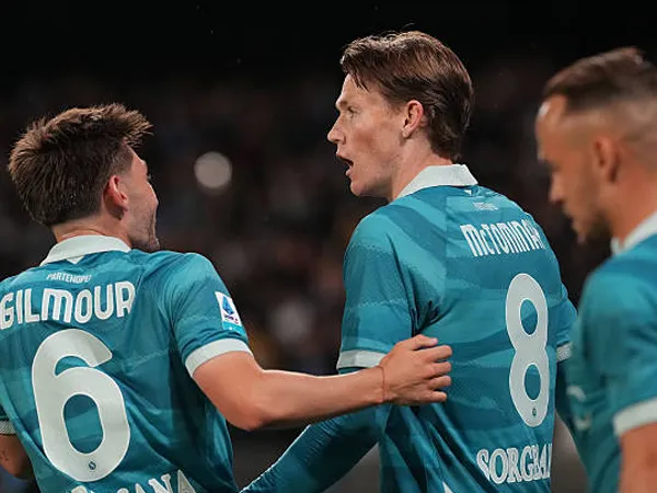 Stanislav Lobotka Puji Peran Scott McTominay dan Billy Gilmour di Napoli