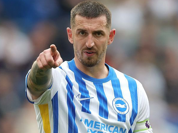 Lewis Dunk: Semangat Juang Brighton Memang Top!