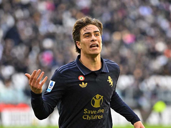 Kenan Yildiz Minta Maaf kepada Fans Juventus usai Dikartu Merah