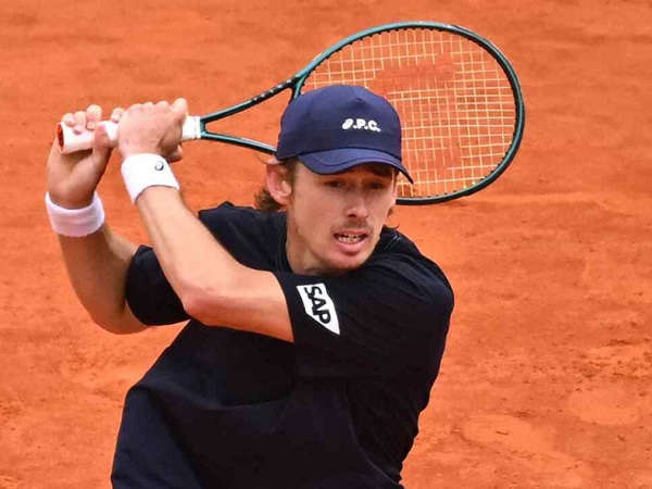 Alex De Minaur Pulangkan Denis Shapovalov Dari Madrid