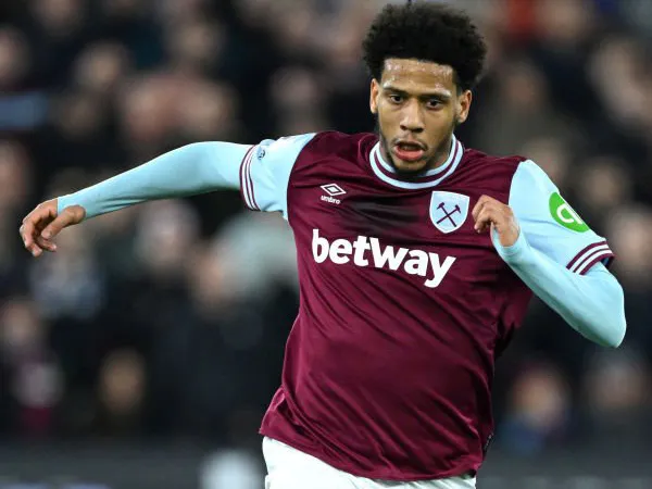 Barcelona Siap Raup Keuntungan dari Penjualan Jean-Clair Todibo