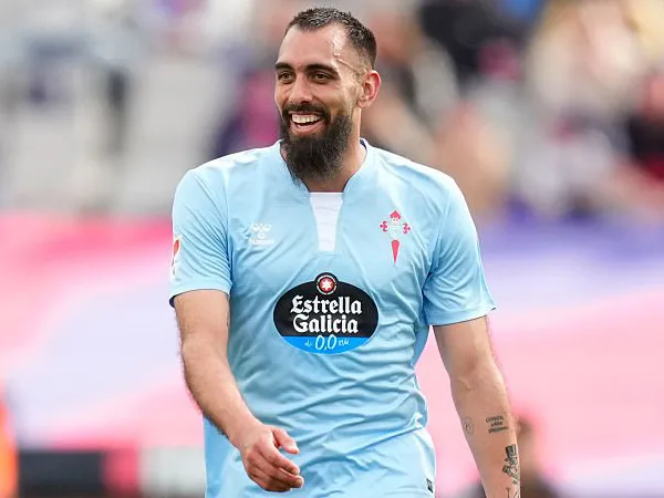 Borja Iglesias.