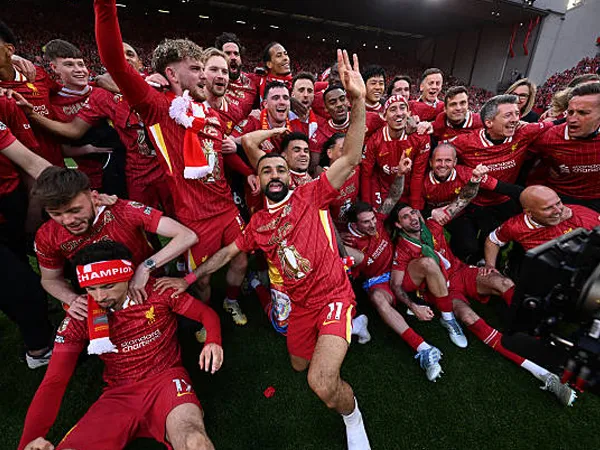 Liverpool Salip Manchester United, Sponsor Klub Sindir Sir Alex Ferguson