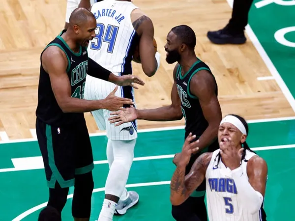 Celtics Libas Magic untuk Amankan Tiket ke Semifinal