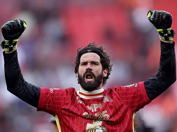 Gelar Premier League Kedua Terasa Berbeda Bagi Alisson Becker