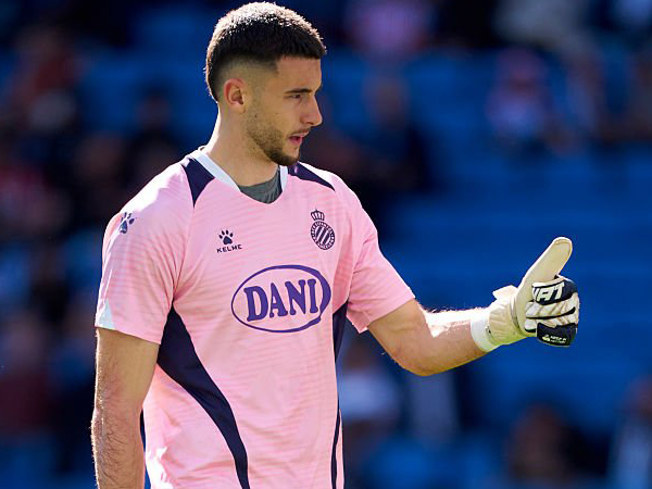 Monchi Turun Tangan, Aston Villa Terdepan Datangkan Joan Garcia